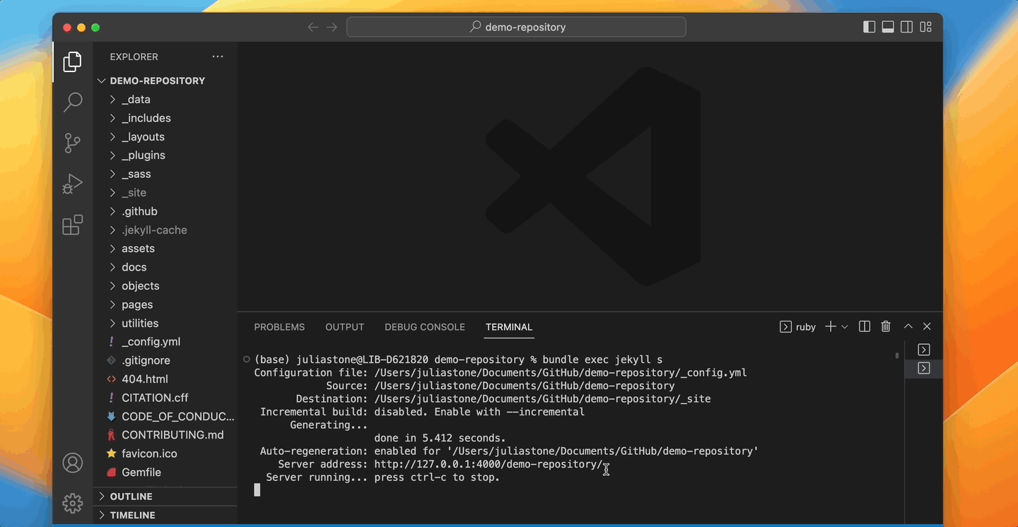 Visual Studio Code clicks on the server address link to open the site in their browser