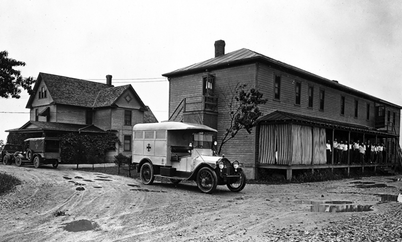 This digital exhibition is a series of images that shows what healthcare looked like in the 19th century around the Niagara Region. Created as part of the VISA 2P90: 19th Century Visual Culture course at Brock University.