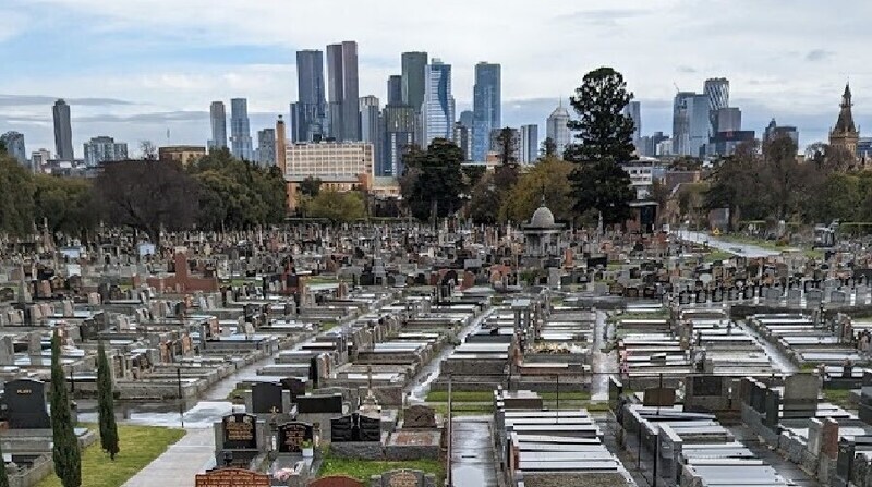 This website documents the graves of Chinese interred at the Melbourne General Cemetery from 1885 to 2013. The headstone records include name in Chinese characters, location of ancestral village, county, and province in China (in Chinese characters), and birth and death dates.